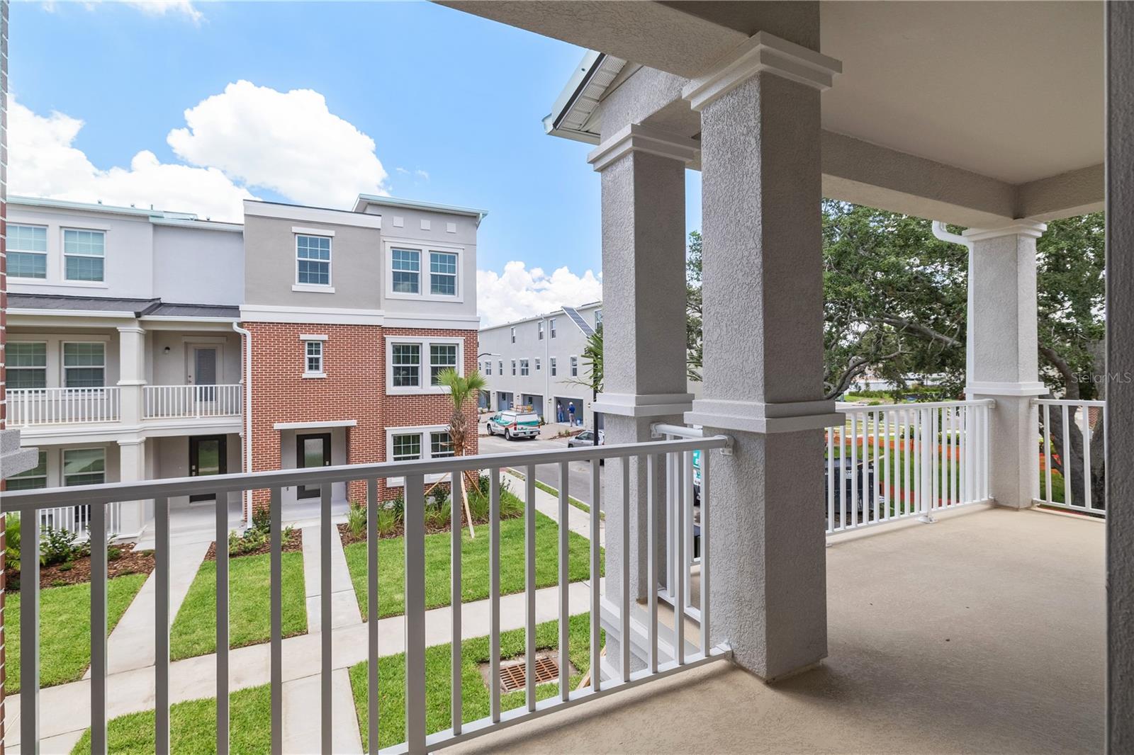 Image 20 of 35 For 4511 Manhattan Avenue 19