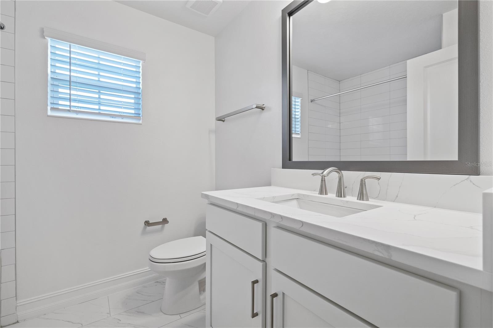 Image 32 of 35 For 4511 Manhattan Avenue 19