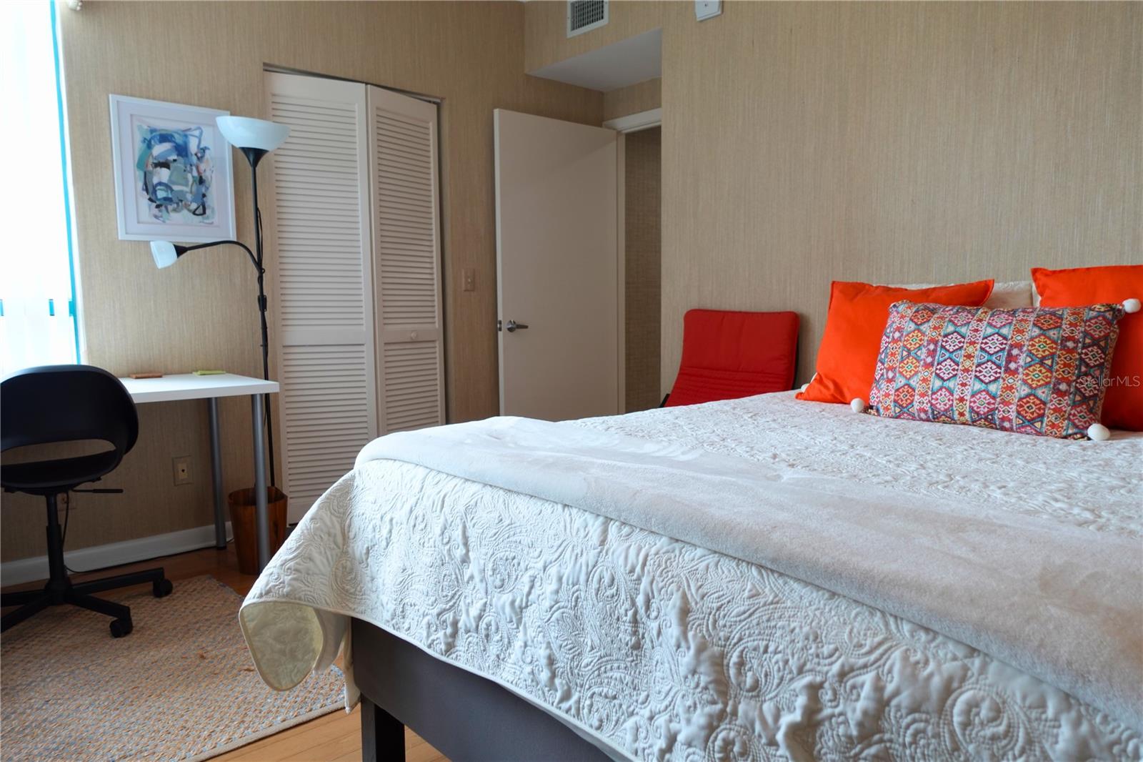 Image 41 of 70 For 1540 Gulf Boulevard 1106