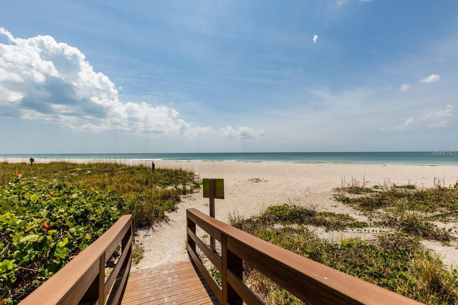 Image 51 of 70 For 1540 Gulf Boulevard 1106