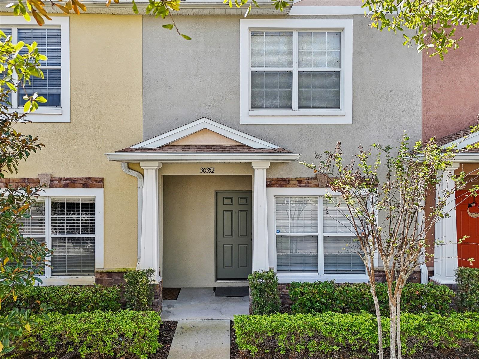 Details for 30352 Elderwood Drive, WESLEY CHAPEL, FL 33543