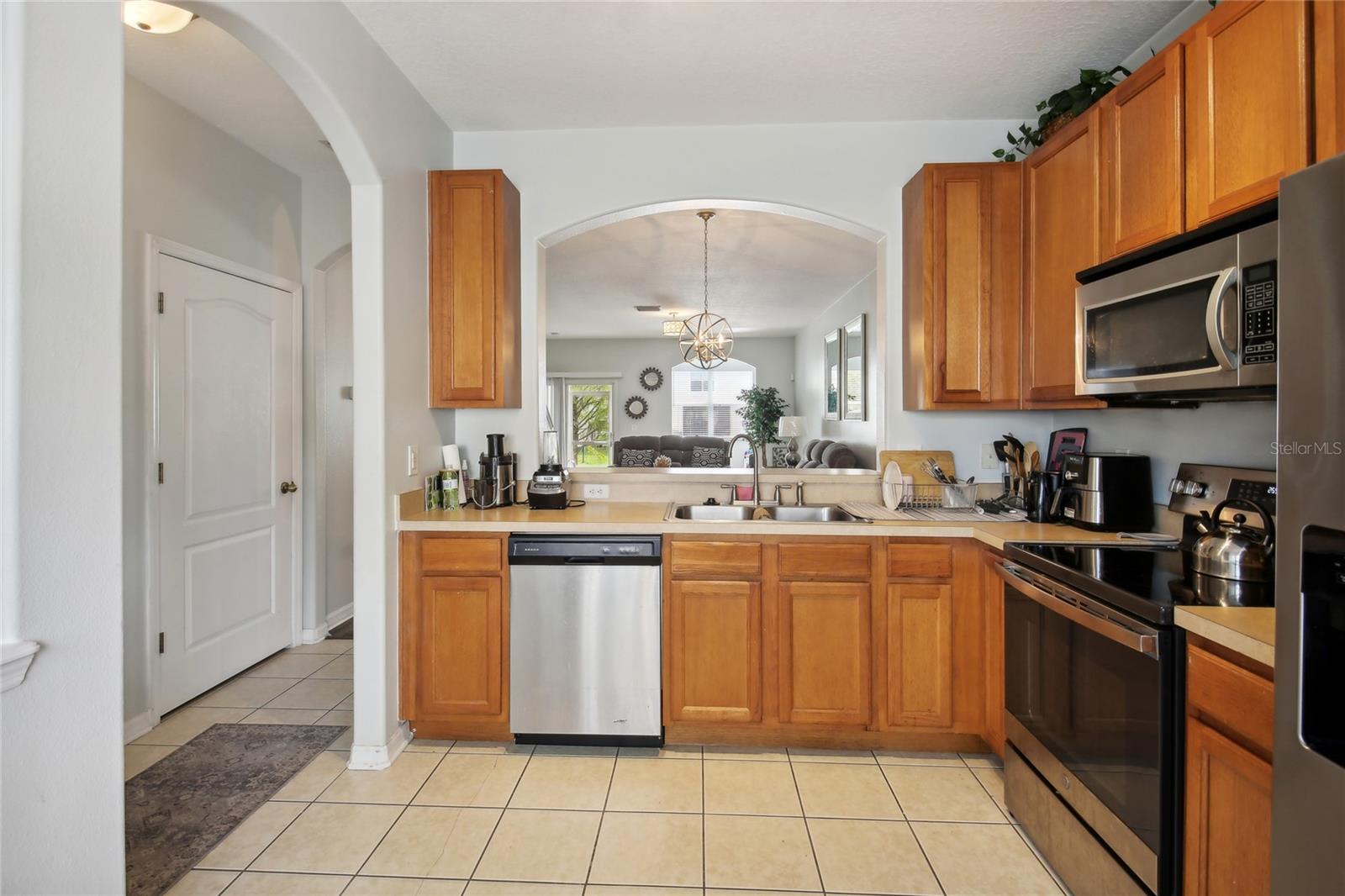 Image 15 of 50 For 30352 Elderwood Drive