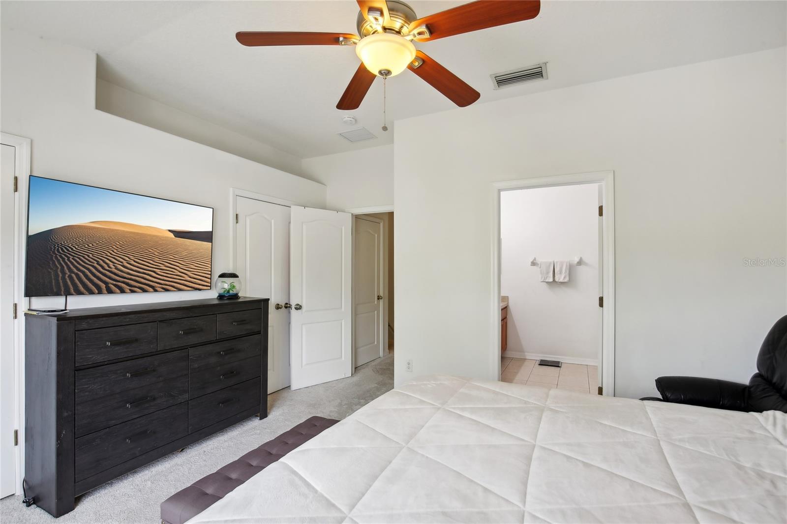 Image 18 of 50 For 30352 Elderwood Drive