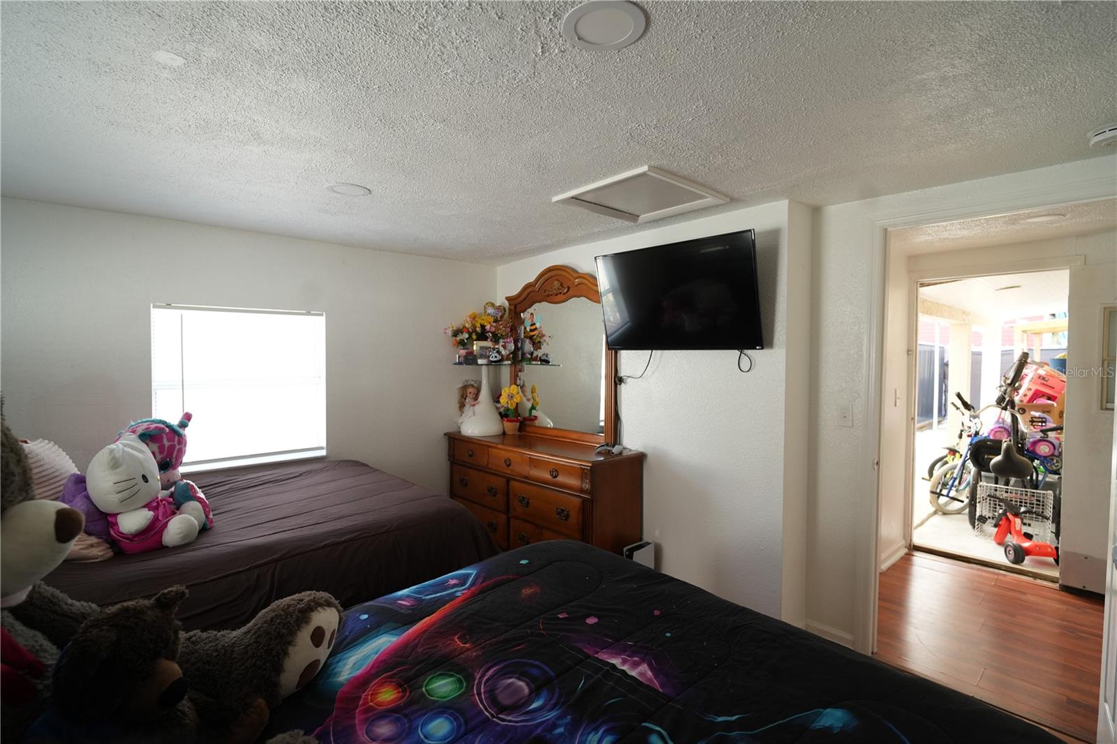 Image 11 of 38 For 2108 Comanche Avenue