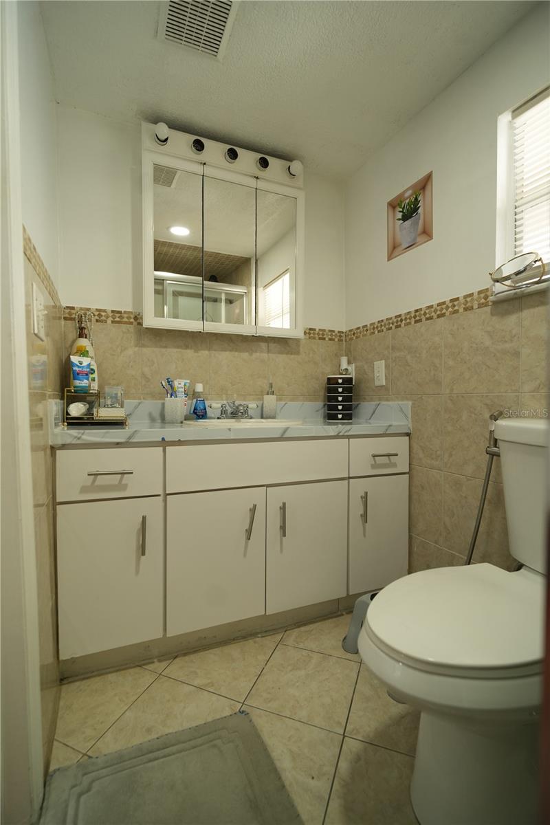 Image 13 of 38 For 2108 Comanche Avenue