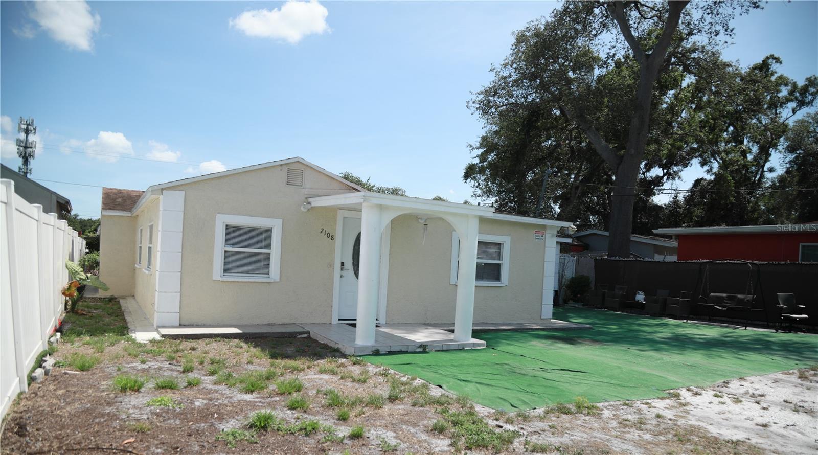 Image 2 of 38 For 2108 Comanche Avenue