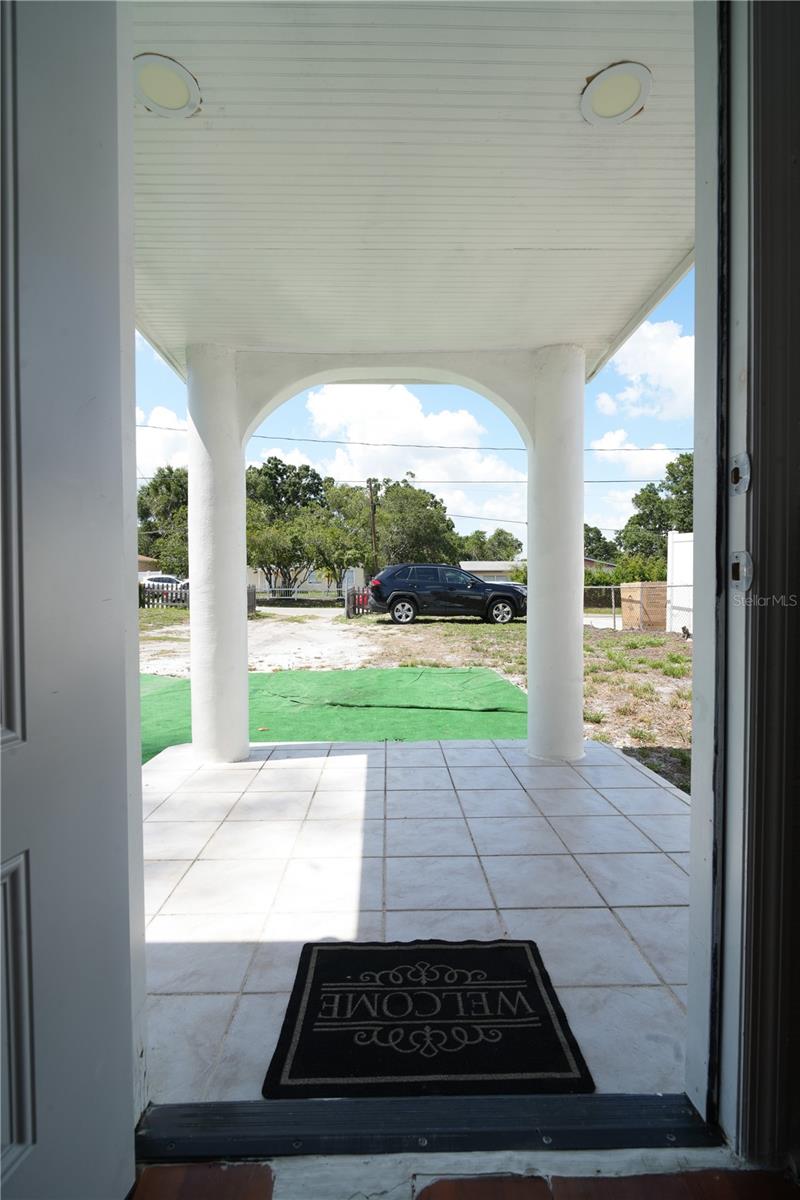 Image 3 of 38 For 2108 Comanche Avenue
