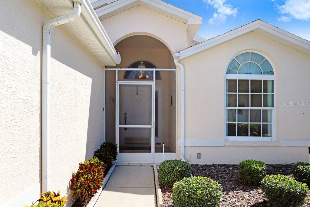 Image 16 of 49 For 4407 Whitton Way