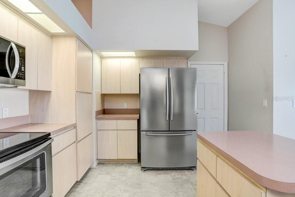 Image 25 of 49 For 4407 Whitton Way