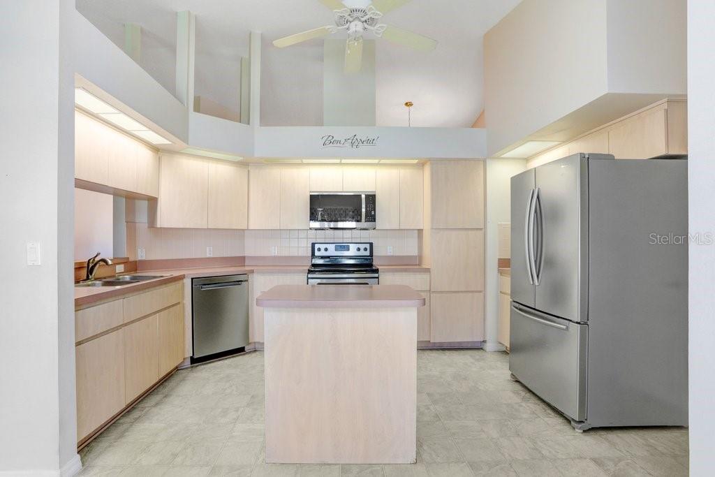 Image 26 of 49 For 4407 Whitton Way