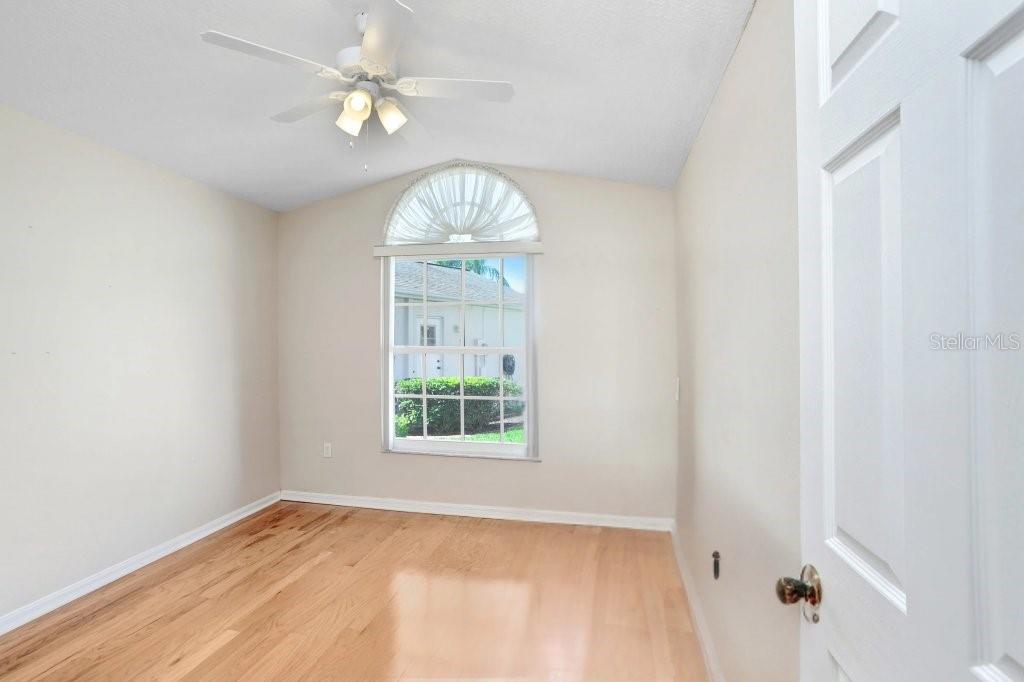 Image 34 of 49 For 4407 Whitton Way
