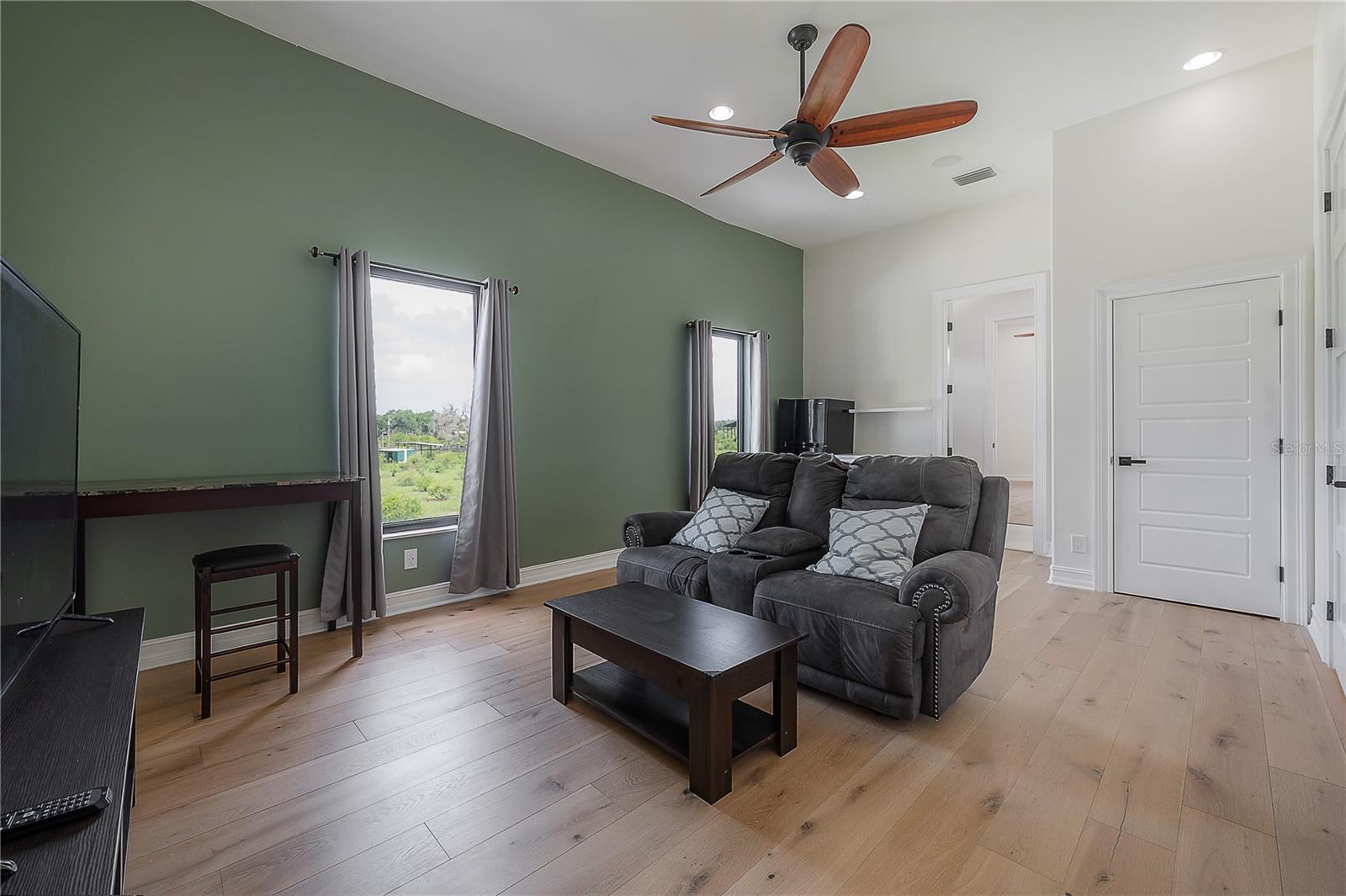 Image 66 of 100 For 11313 Knights Griffin Road