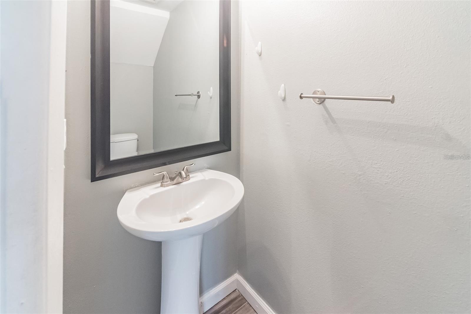 Image 15 of 37 For 5323 Ladywell Court