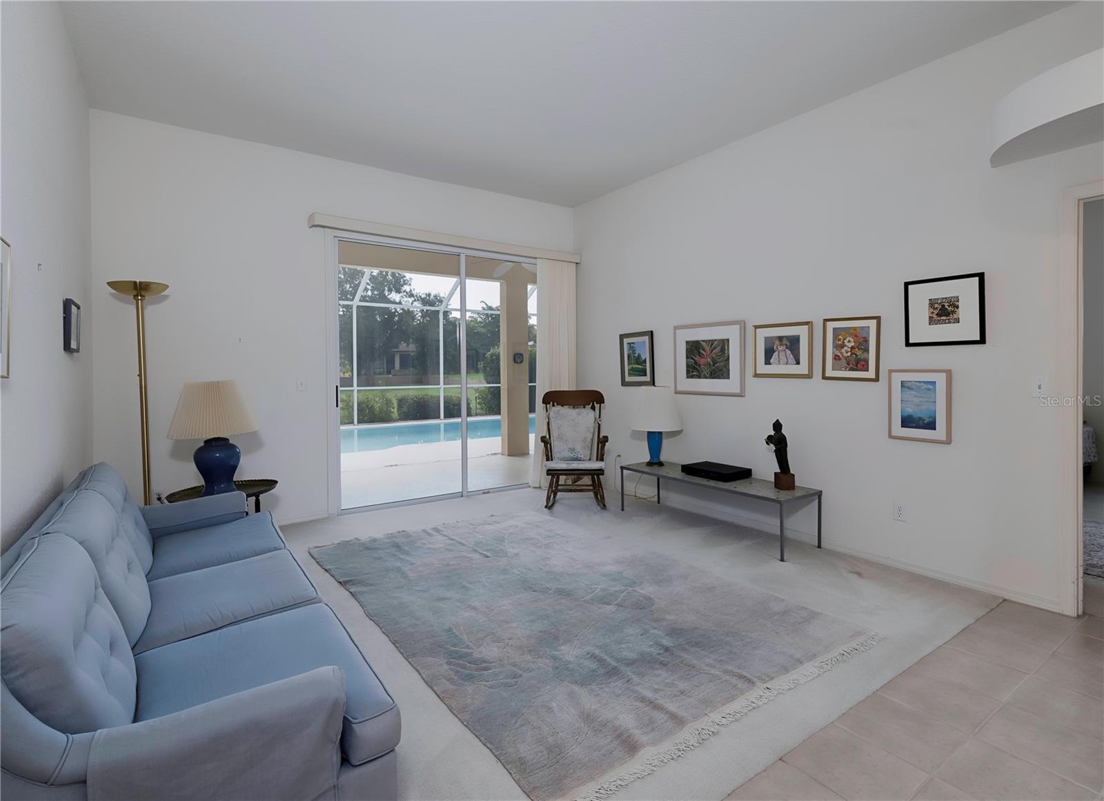 Listing photo id 9 for 2406 Dana Drive