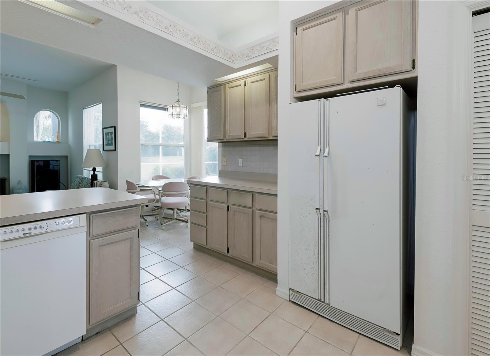 Listing photo id 22 for 2406 Dana Drive