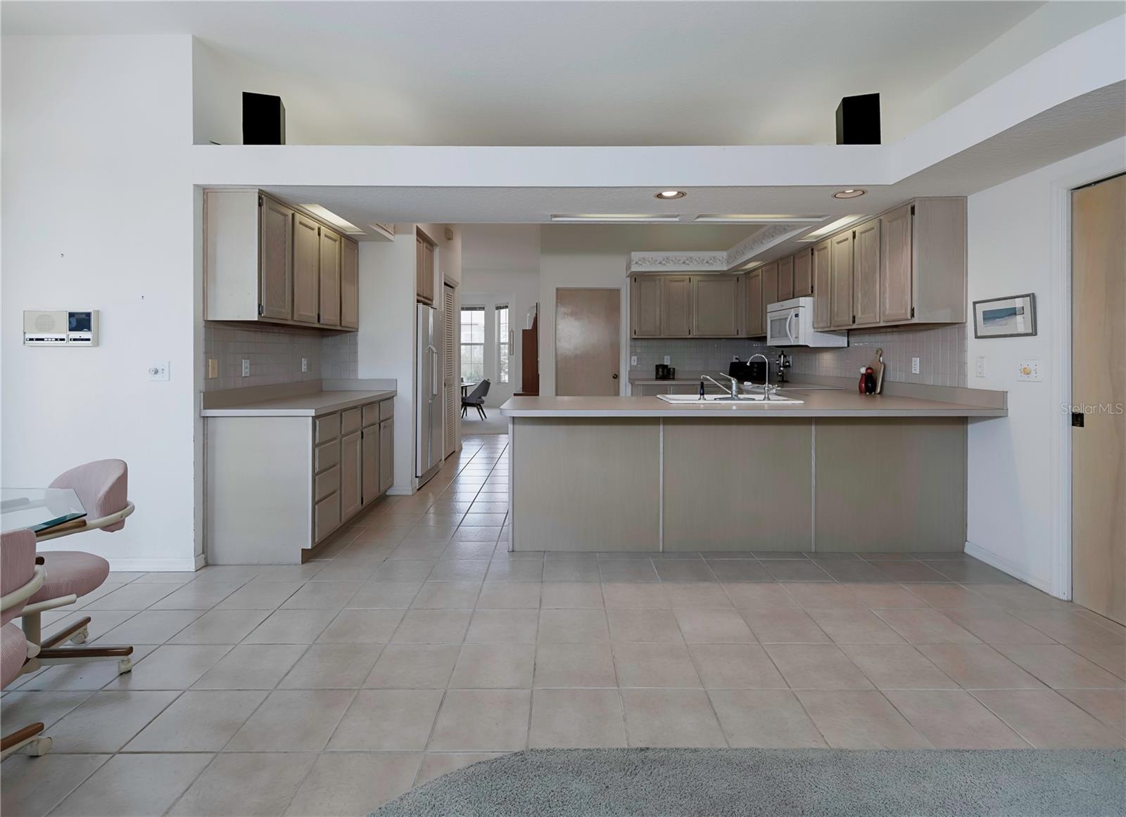 Listing photo id 24 for 2406 Dana Drive