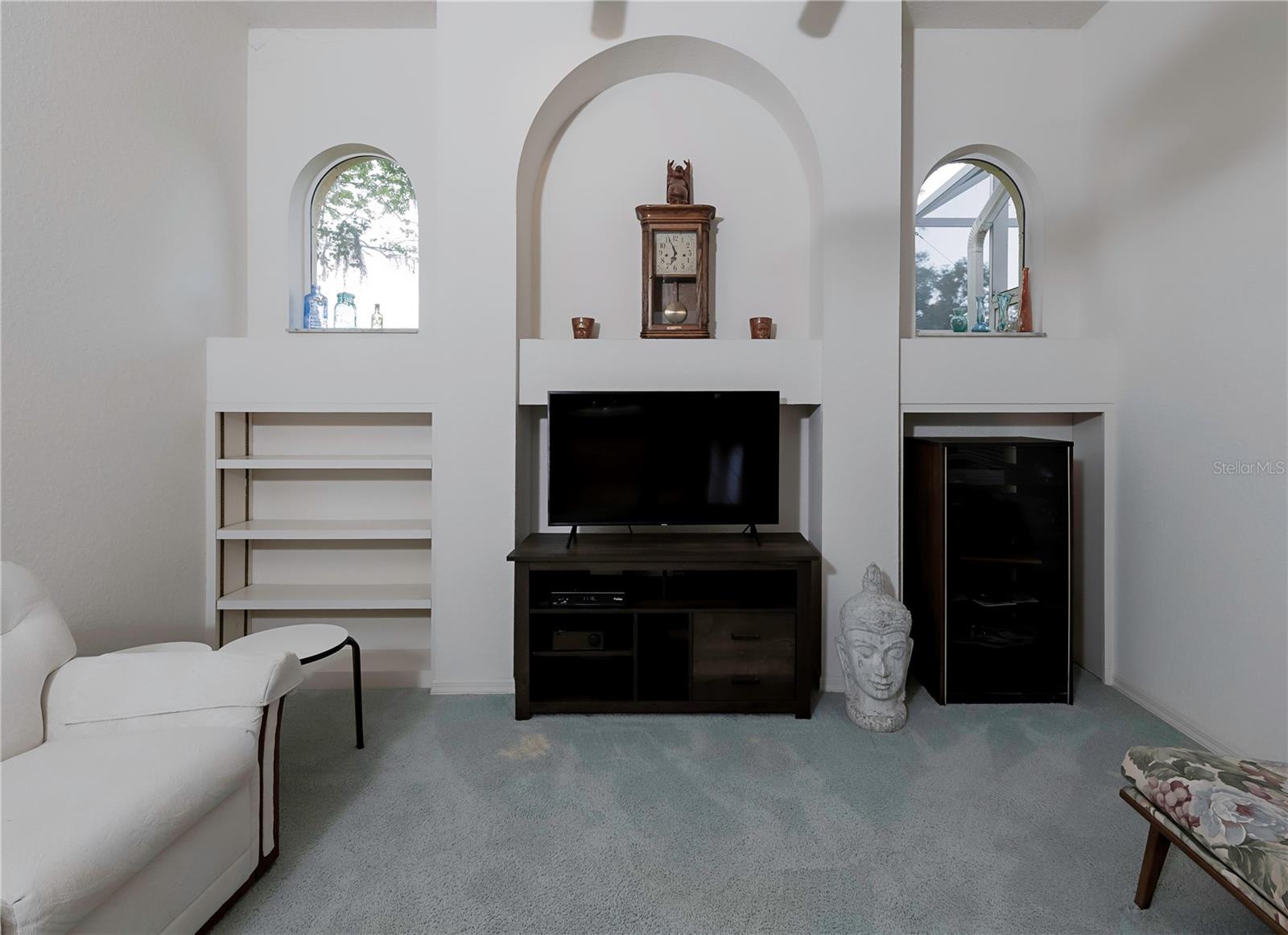 Listing photo id 28 for 2406 Dana Drive