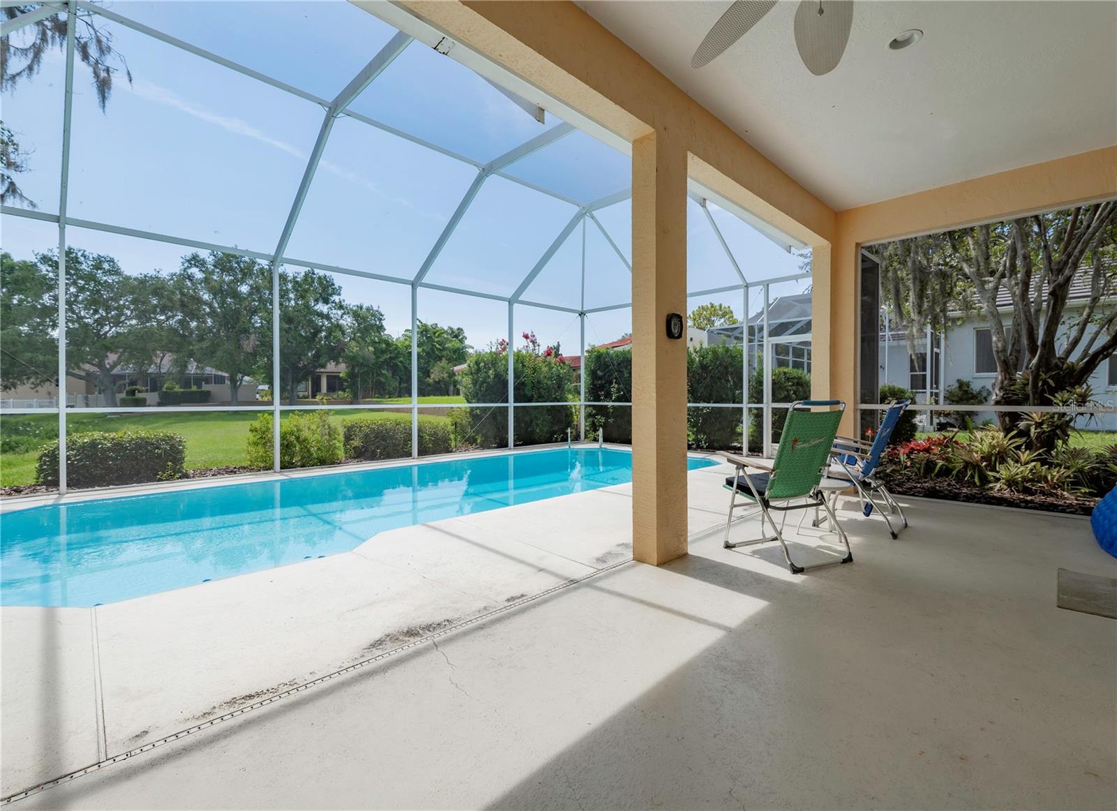 Listing photo id 42 for 2406 Dana Drive