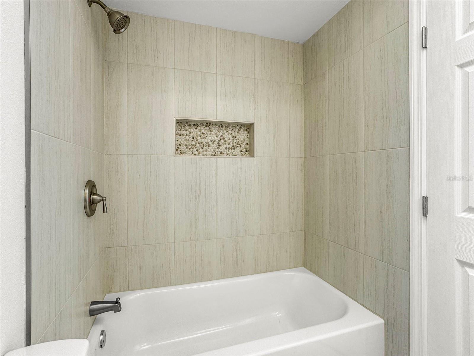 Image 18 of 32 For 8860 58th Street N