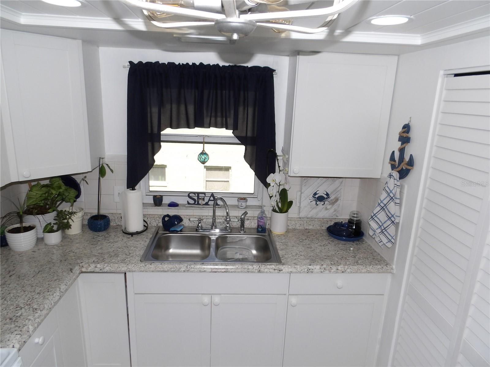 Image 13 of 43 For 1250 Pinellas Avenue 1013
