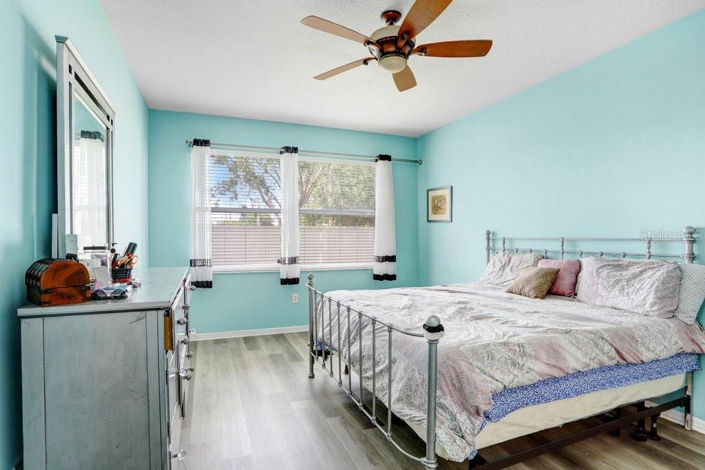 Listing photo id 9 for 30247 Emmetts Court