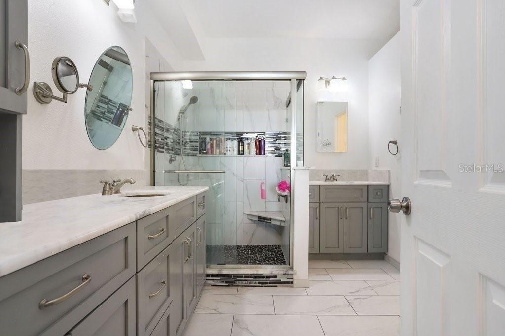 Listing photo id 10 for 30247 Emmetts Court