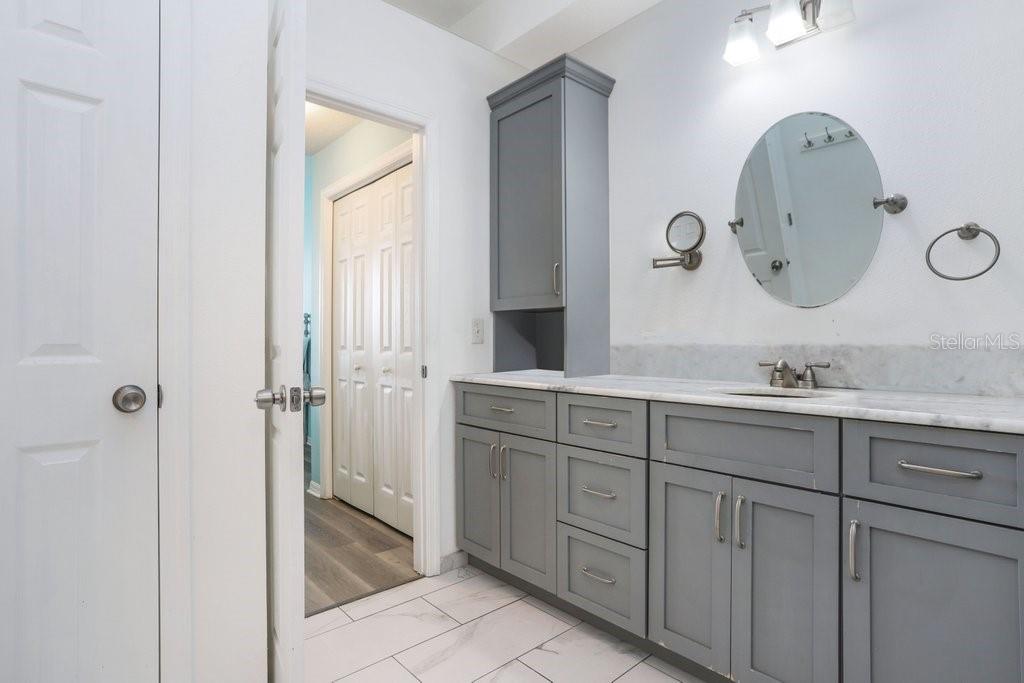 Listing photo id 11 for 30247 Emmetts Court