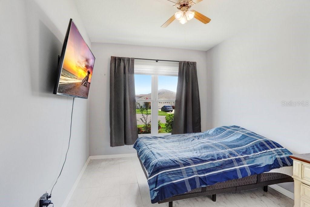 Listing photo id 12 for 30247 Emmetts Court