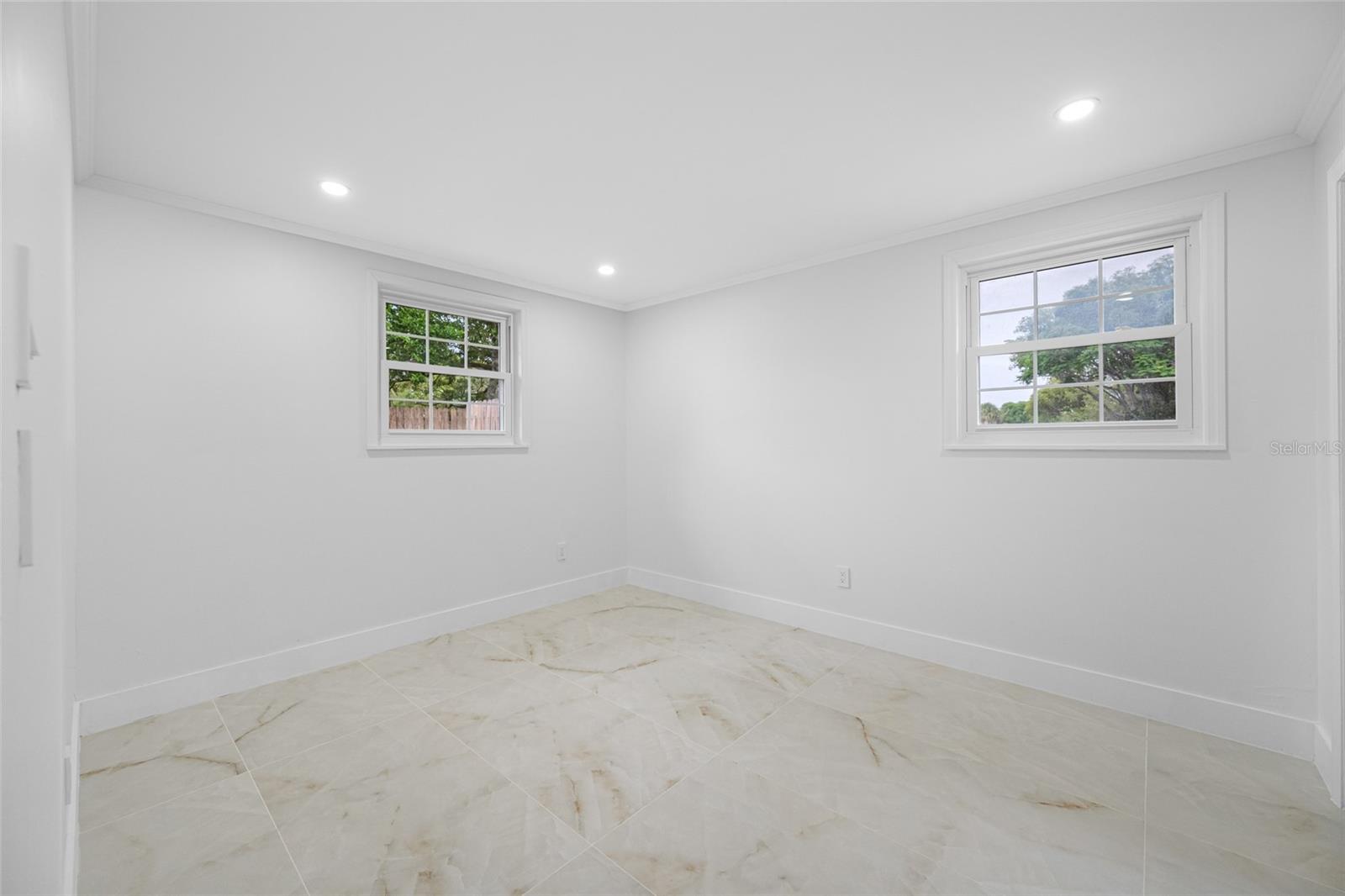 Image 12 of 26 For 4313 Riviera Court
