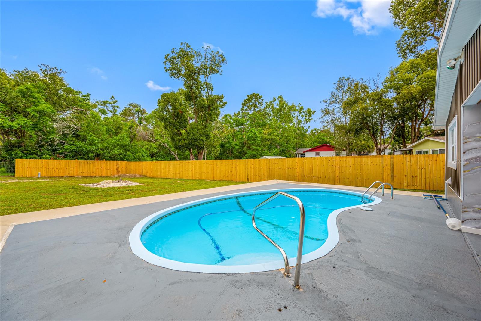 Image 21 of 26 For 4313 Riviera Court