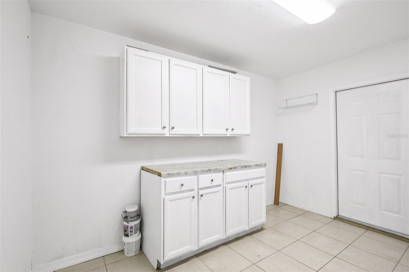 Image 20 of 43 For 6220 Murdock Avenue