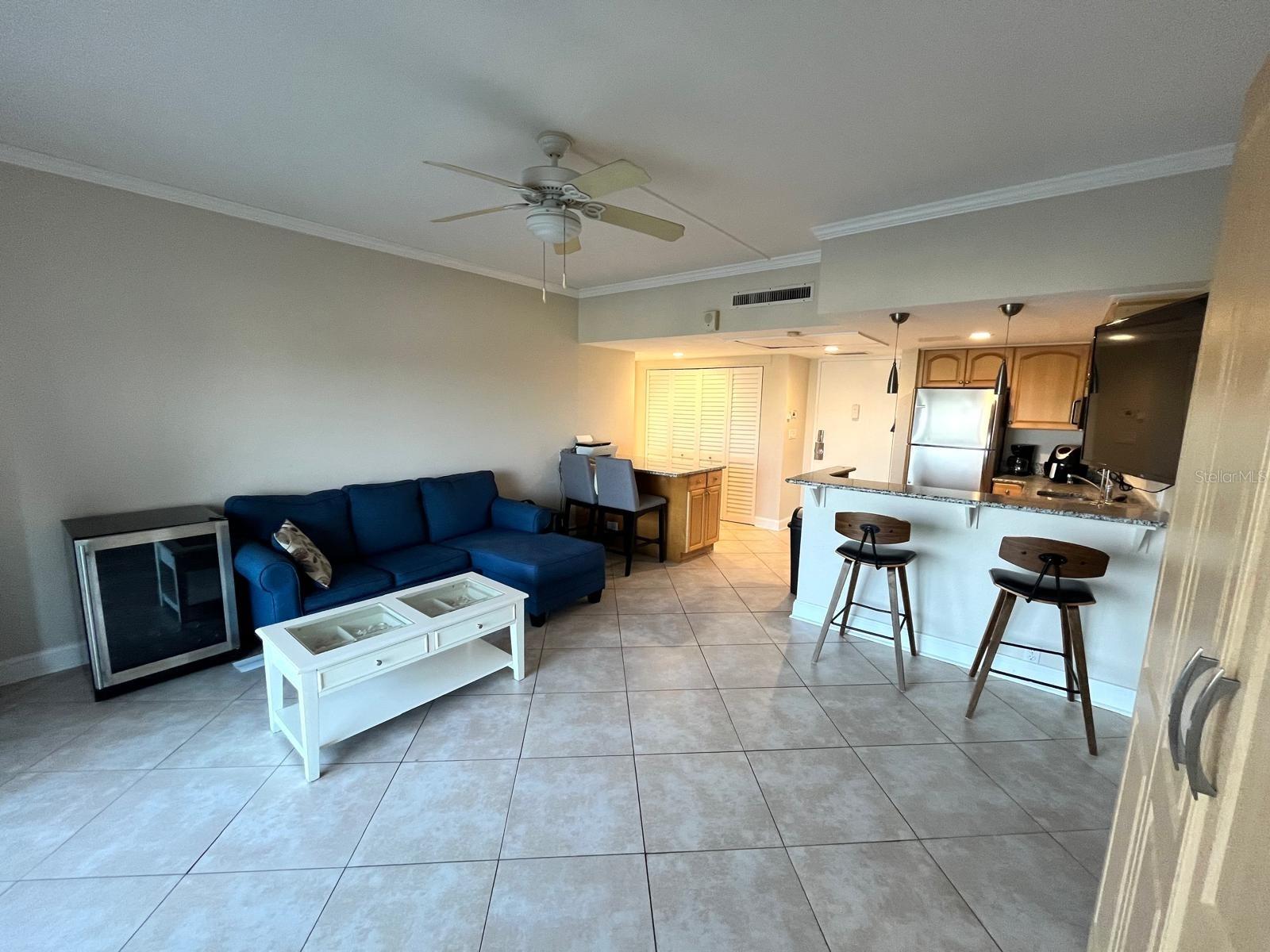 Image 8 of 51 For 880 Mandalay Avenue C412
