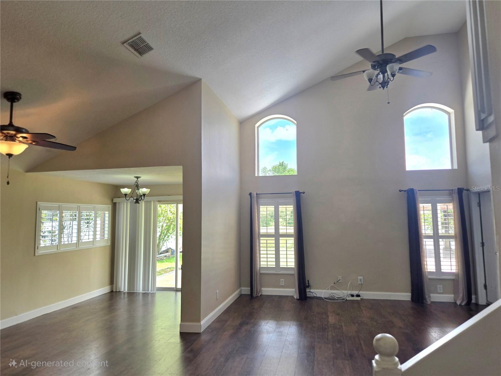 Listing photo id 3 for 31141 Harthorn Court