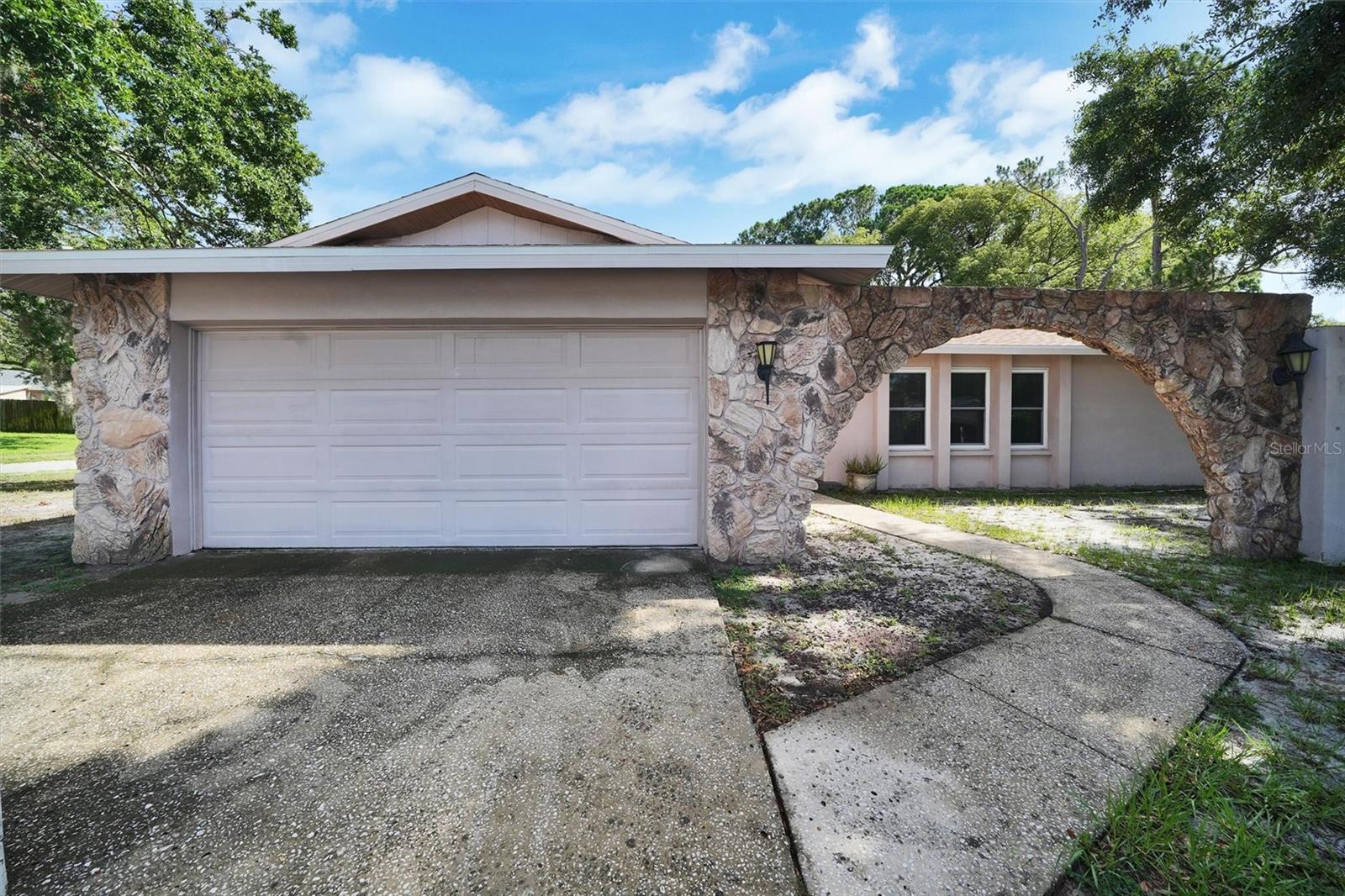 Details for 2817 Rustic Oaks Drive, PALM HARBOR, FL 34684