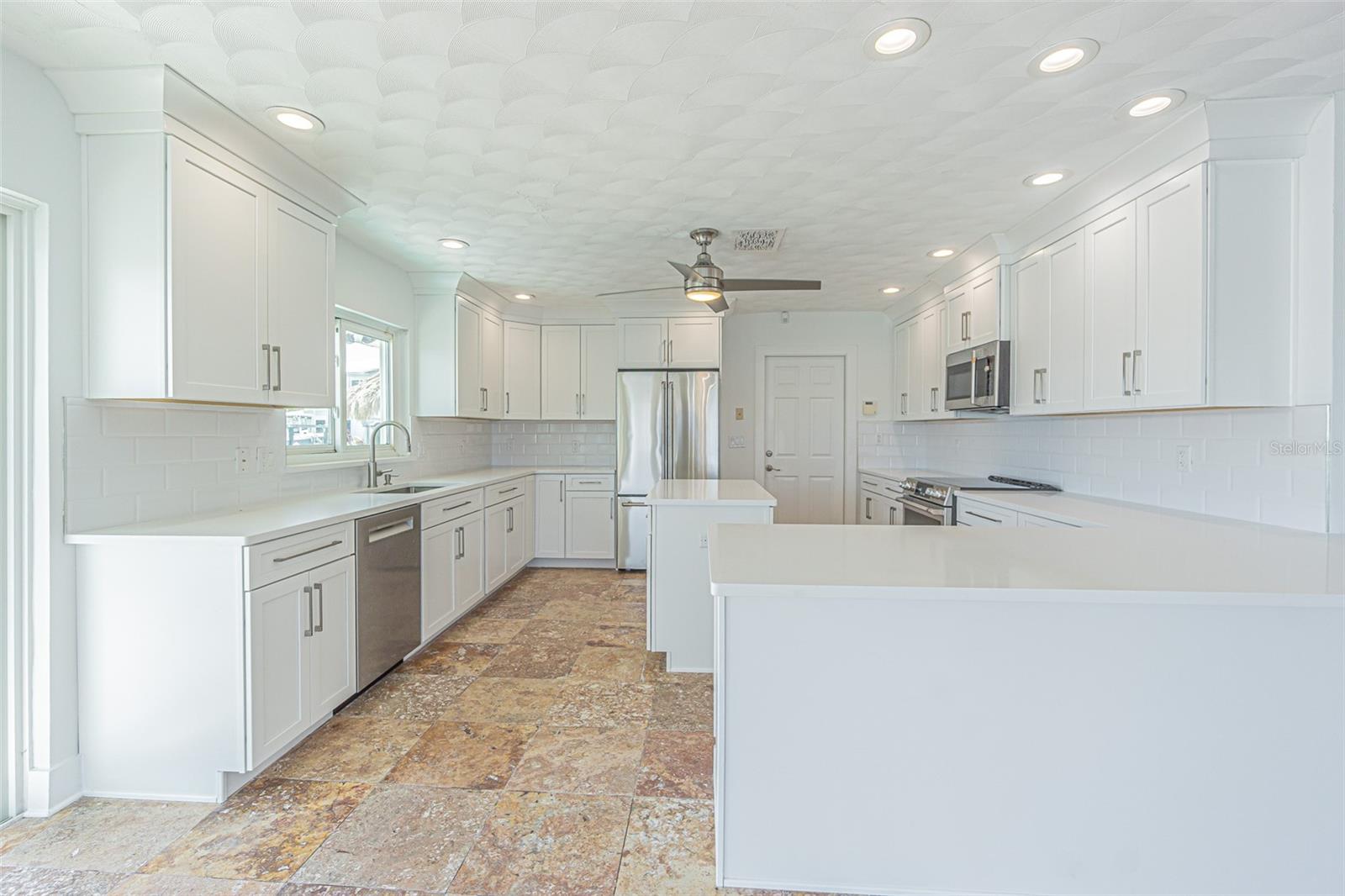 Image 10 of 54 For 5950 Bikini Way N