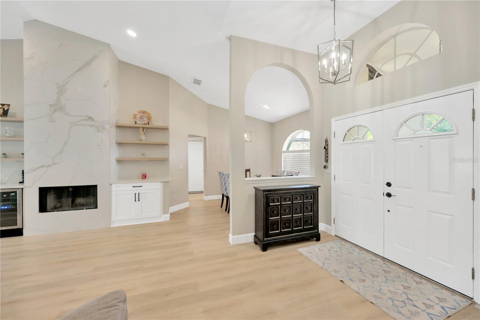 Image 18 of 67 For 4617 Basswood Street