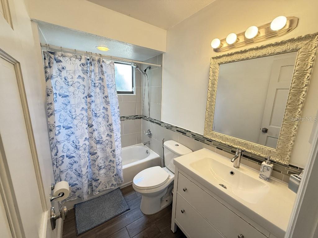 Image 18 of 21 For 4662 Tiffany Woods Circle
