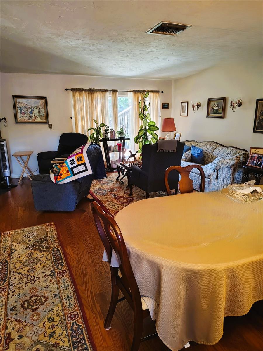 Image 7 of 8 For 1620 58th Avenue N 6