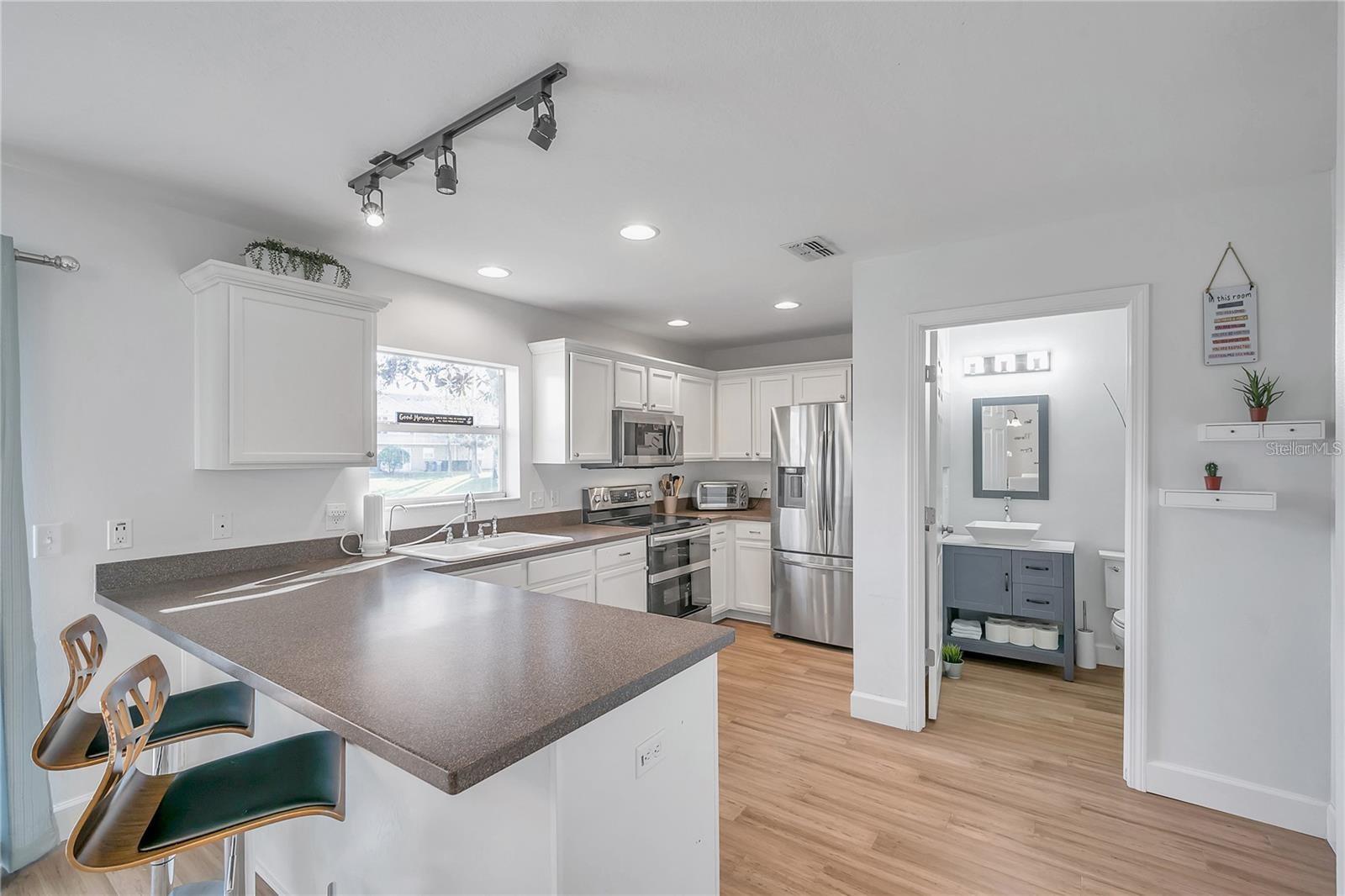Image 5 of 16 For 2913 Bear Oak Drive