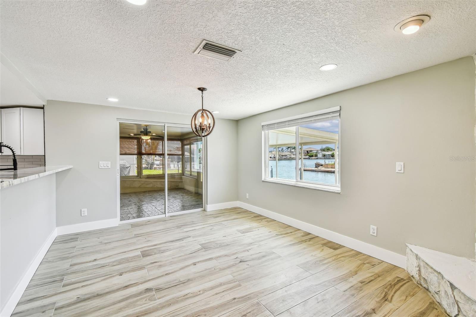Image 14 of 92 For 13909 Berkowitz Avenue