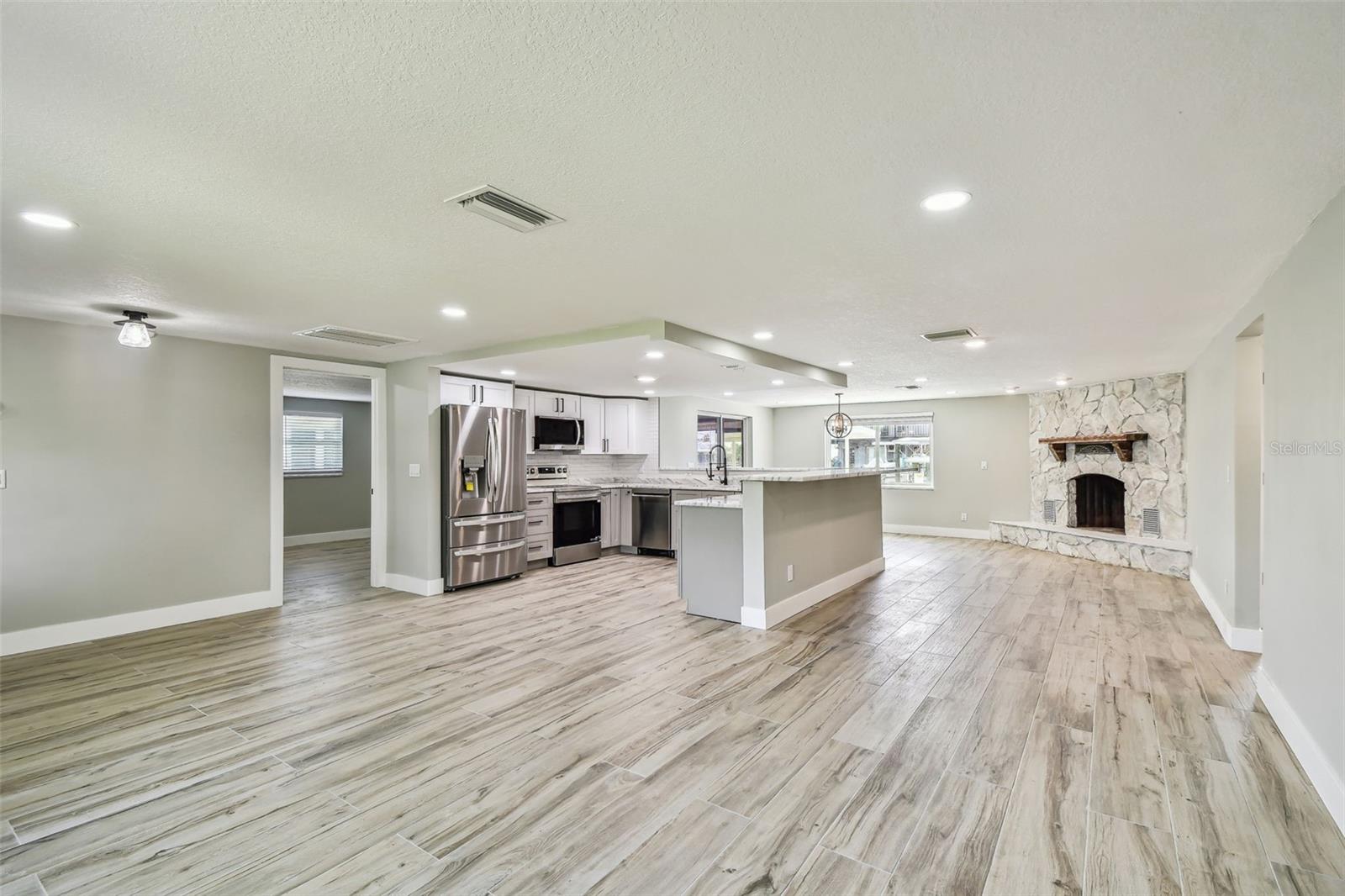 Image 22 of 92 For 13909 Berkowitz Avenue