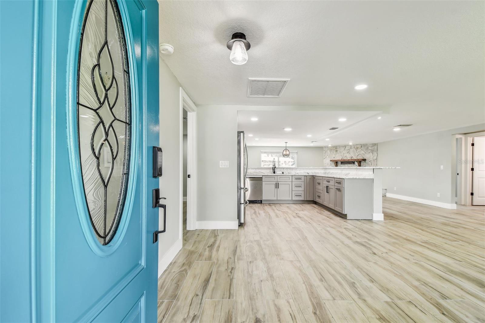 Image 4 of 92 For 13909 Berkowitz Avenue