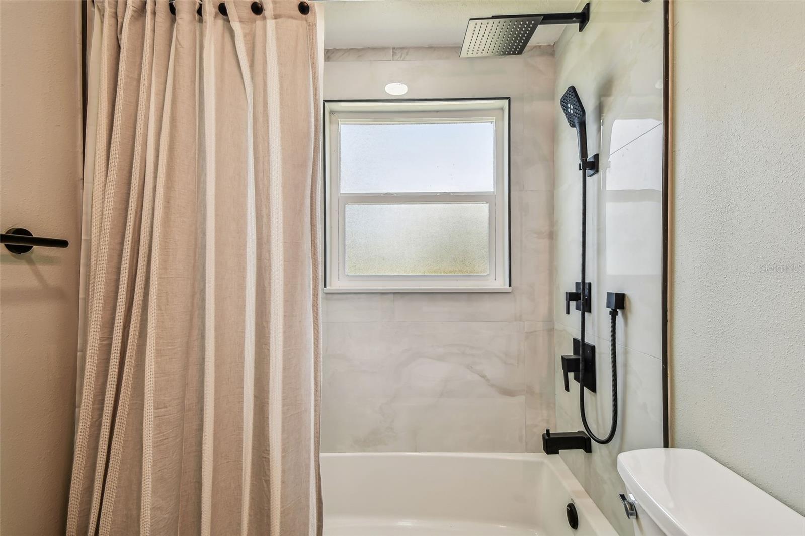 Image 40 of 92 For 13909 Berkowitz Avenue