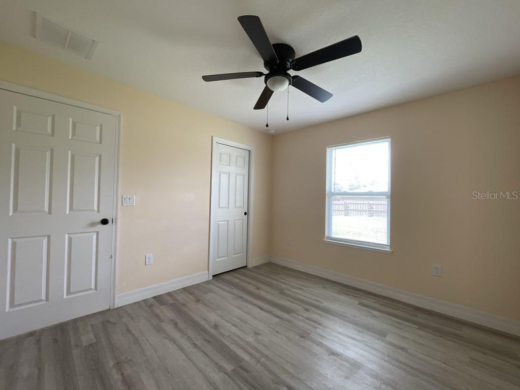 Image 15 of 17 For 16910 27 Avenue