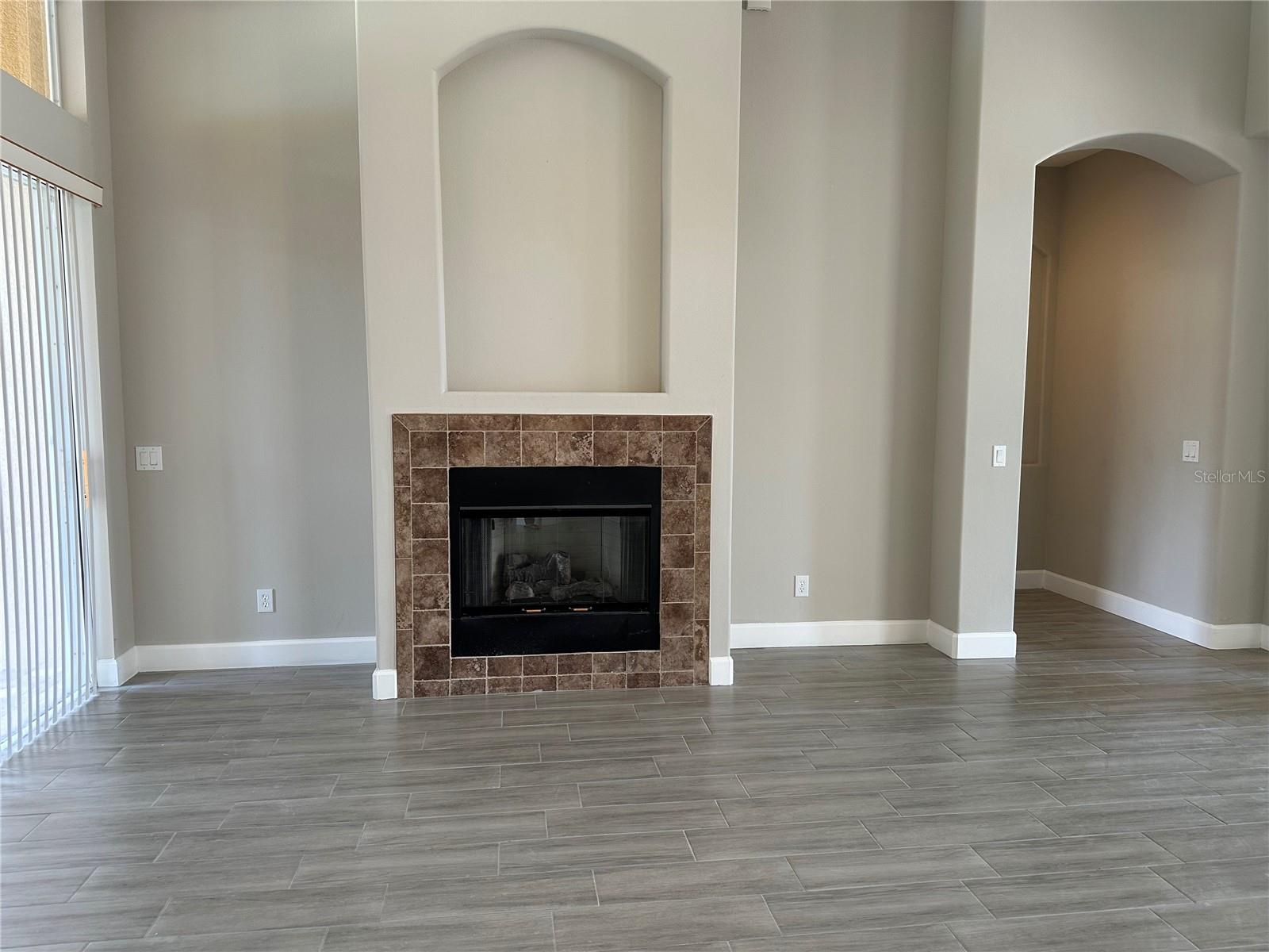 Image 30 of 48 For 1008 Arista Boulevard