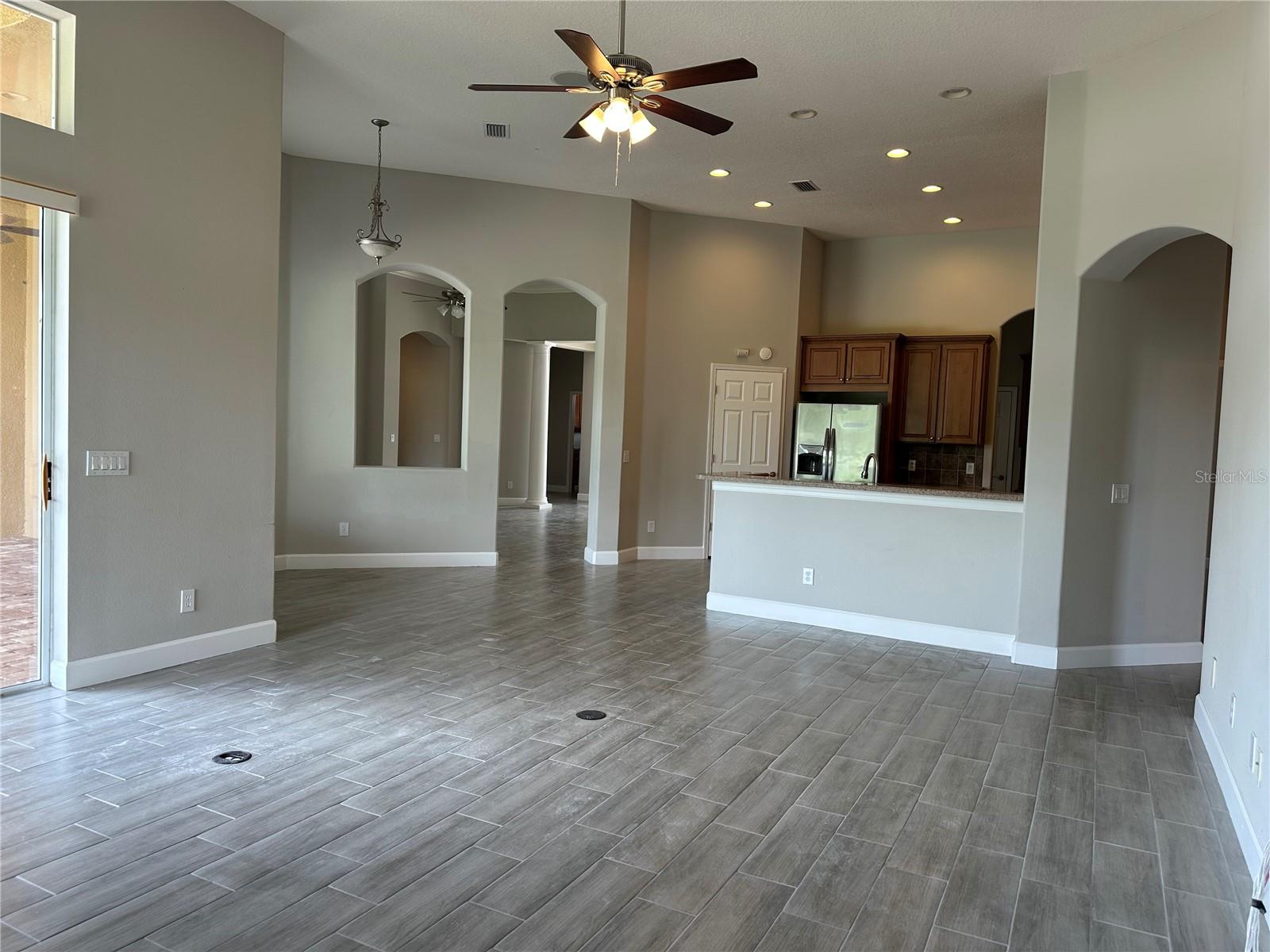 Image 33 of 48 For 1008 Arista Boulevard