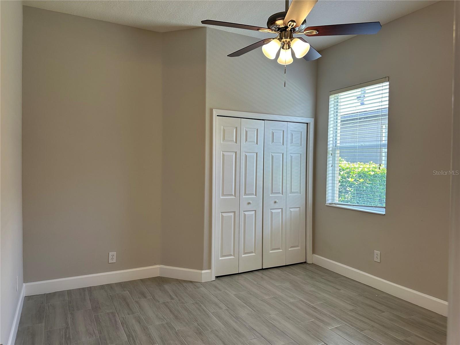 Image 43 of 48 For 1008 Arista Boulevard