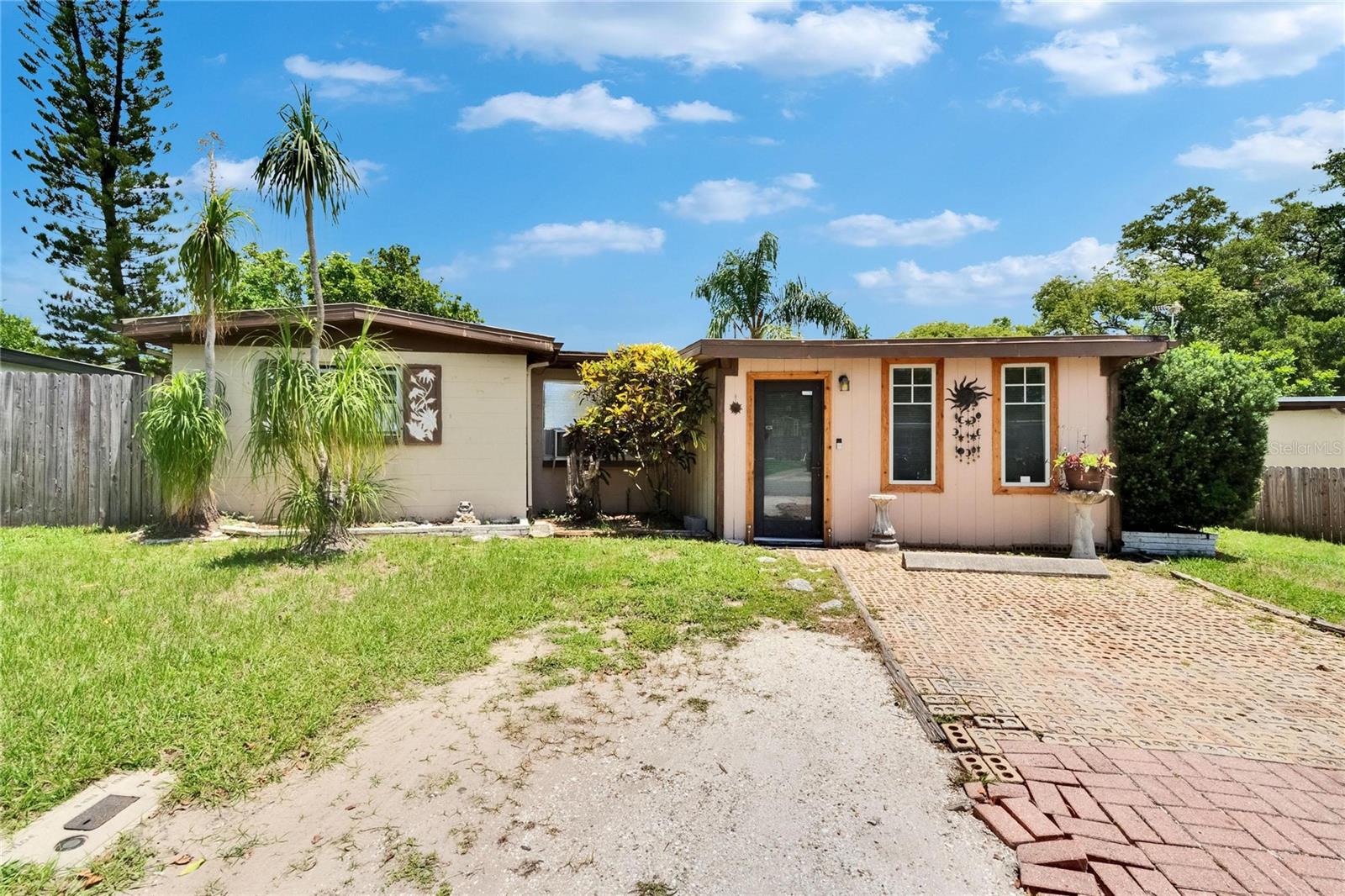 Image 2 of 42 For 10549 112th Avenue