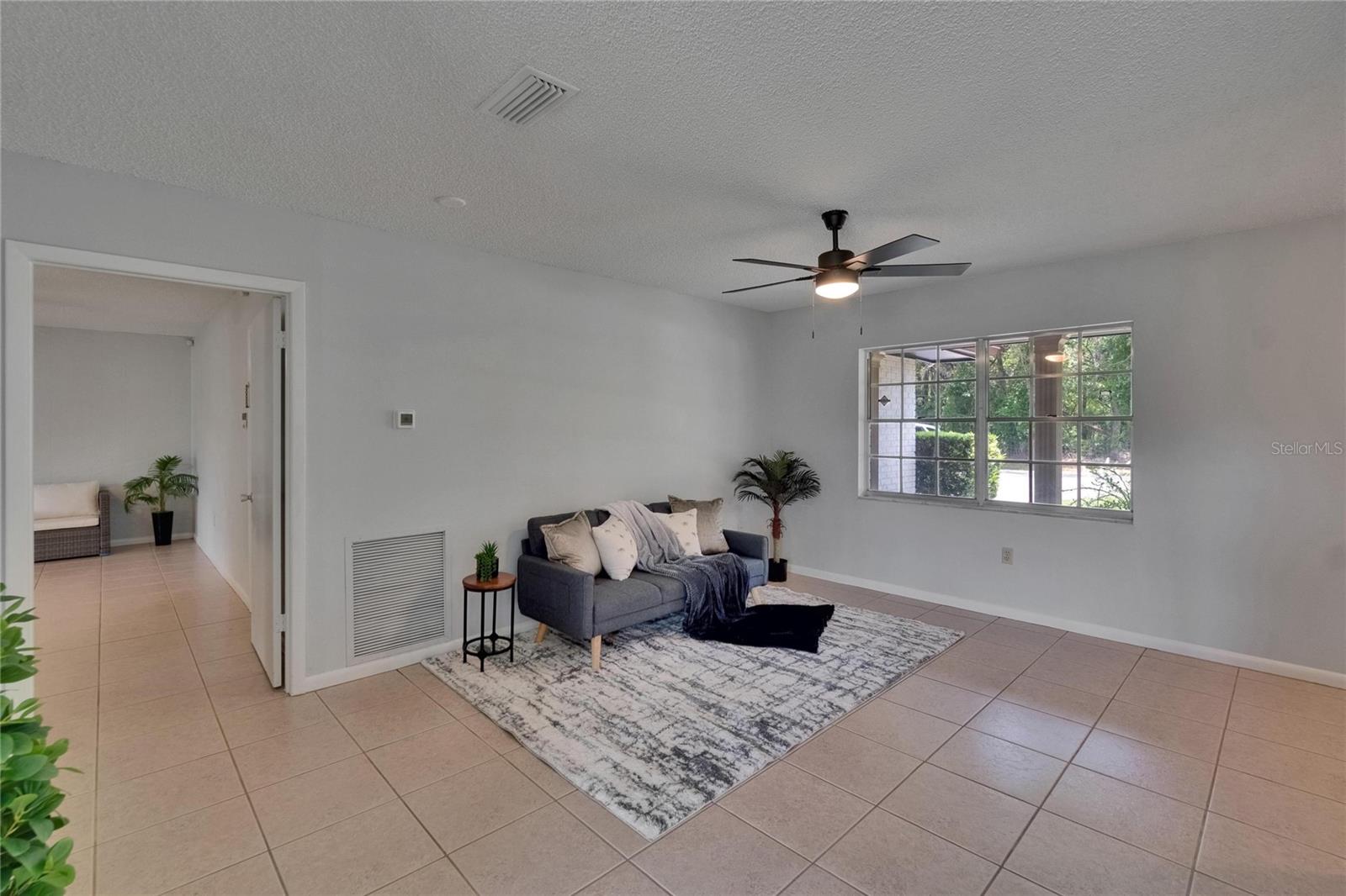 Image 12 of 56 For 16112 15th Street