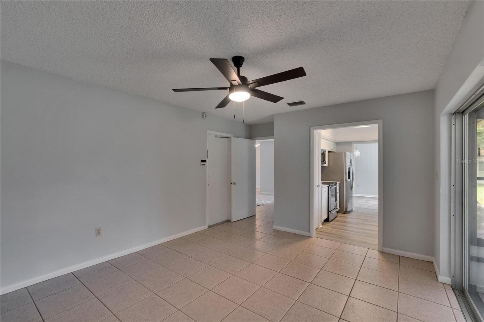Image 17 of 56 For 16112 15th Street
